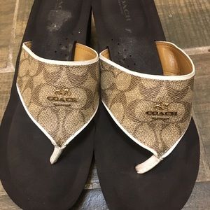🆕 Coach Janice Brown Monogram Sandals Size 9.5